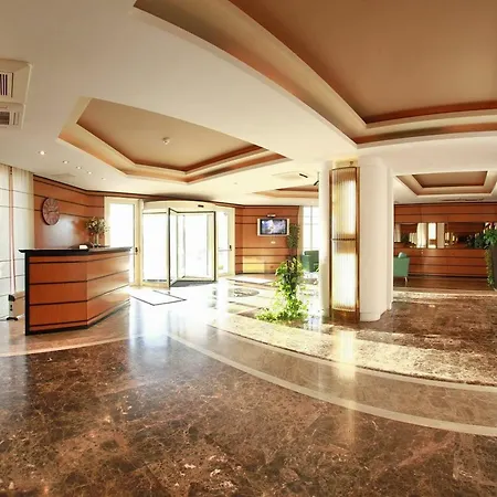 Otel Monte Carlo Palace
